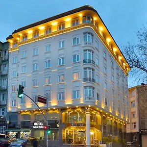 Bulvar Hotel